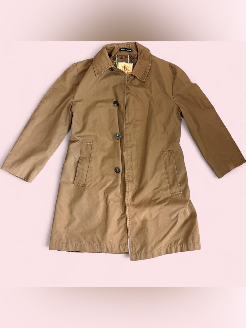 Brown Baracuta trench coat
